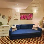 Duplex Traditional House In Valletta Centre