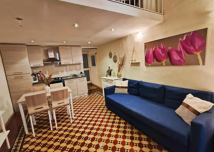 Duplex Traditional House In Valletta Centre